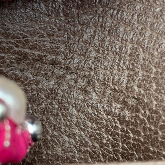 Gucci key case - Picture 10 of 11